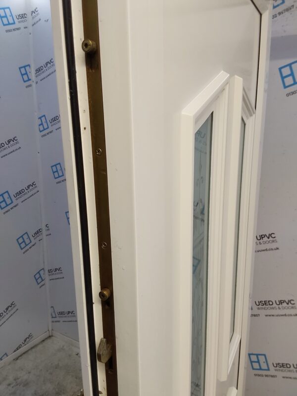 Used White Upvc Front Door And Side Panels 1685mm x 2045mm DS007 - Image 5