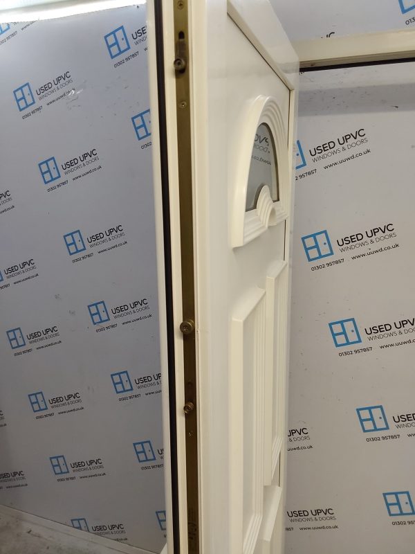 Used White Upvc Front Door 910mm x 2080mm C6066 - Image 4