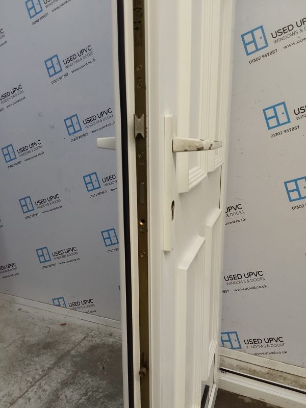 Used White Upvc Front Door 910mm x 2080mm C6066 - Image 5