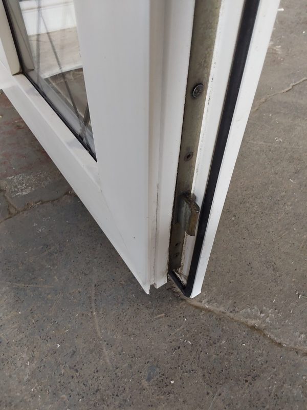 Used White Upvc Front Door And Toplight 910mm x 2435mm 0562 - Image 8