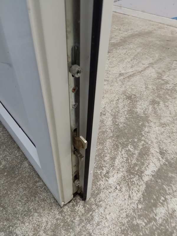 Used White Upvc Front Door 880mm x 2100mm C8D04 - Image 7