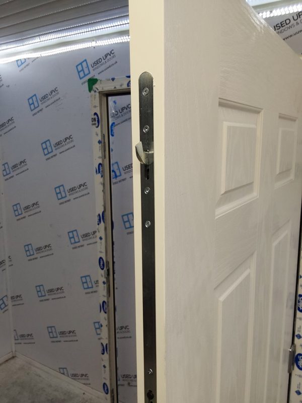 Brand New White Composite Front Door 990mm x 2075mm ND140 - Image 4