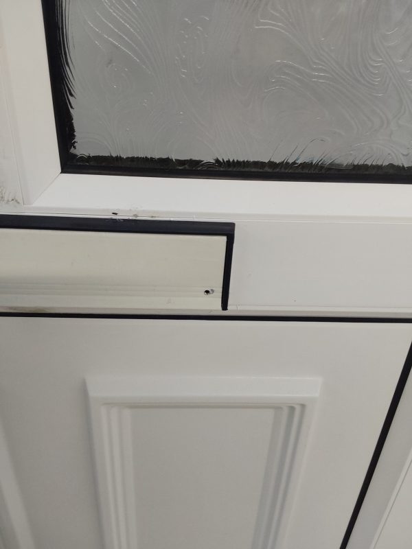 Used White Upvc Front Door 920mm x 2045mm 0378 - Image 9