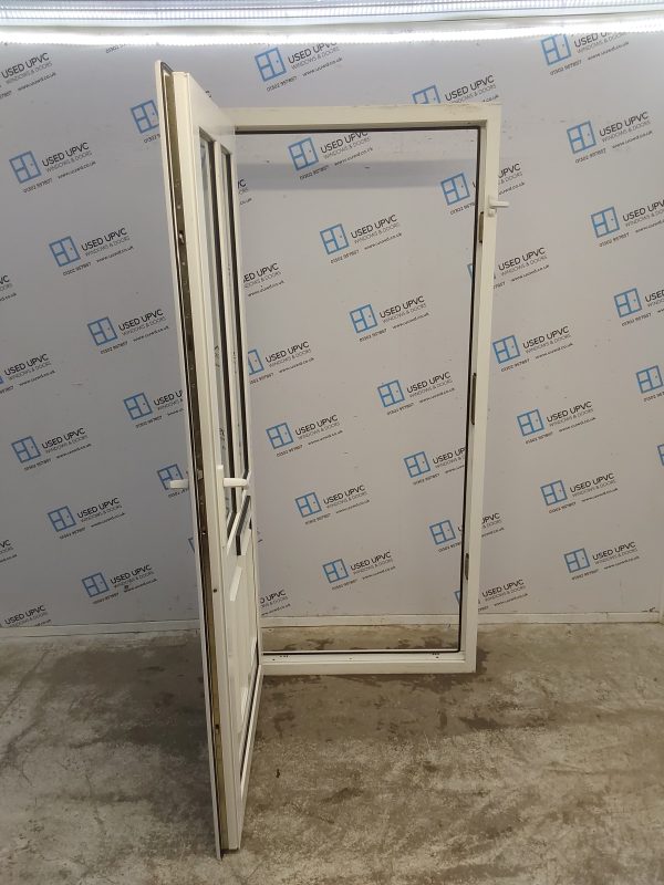 Used White Upvc Front Door 920mm x 2045mm 0378 - Image 3