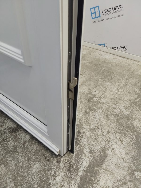 Used White Upvc Front Door 890mm x 2170mm 0354 - Image 6