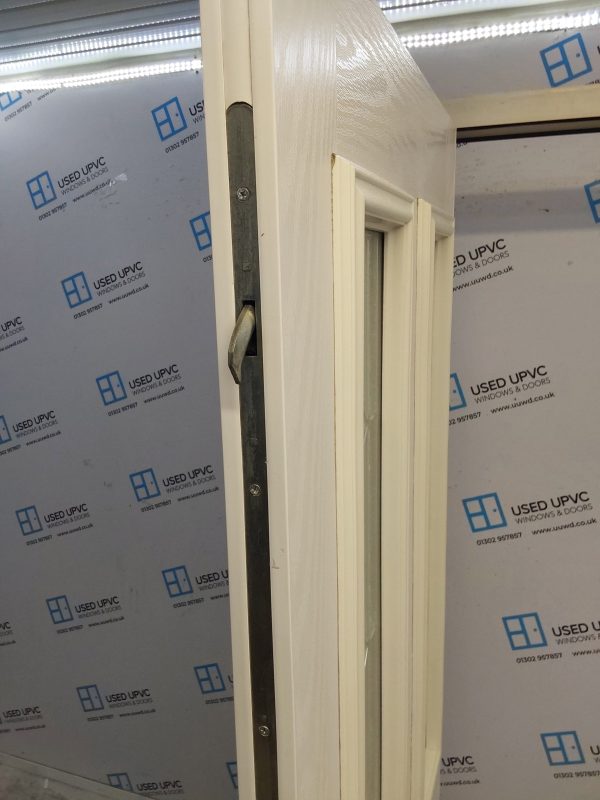 Used White Composite Front Door 930mm x 2090mm 0348 - Image 4