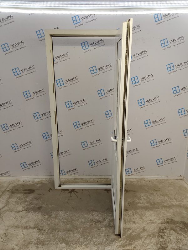 Used White Upvc Front Door 905mm x 2110mm 0764 - Image 3