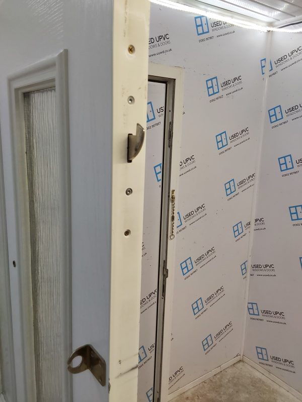 Used White Composite Front Door 925mm x 2020mm 0208 - Image 5