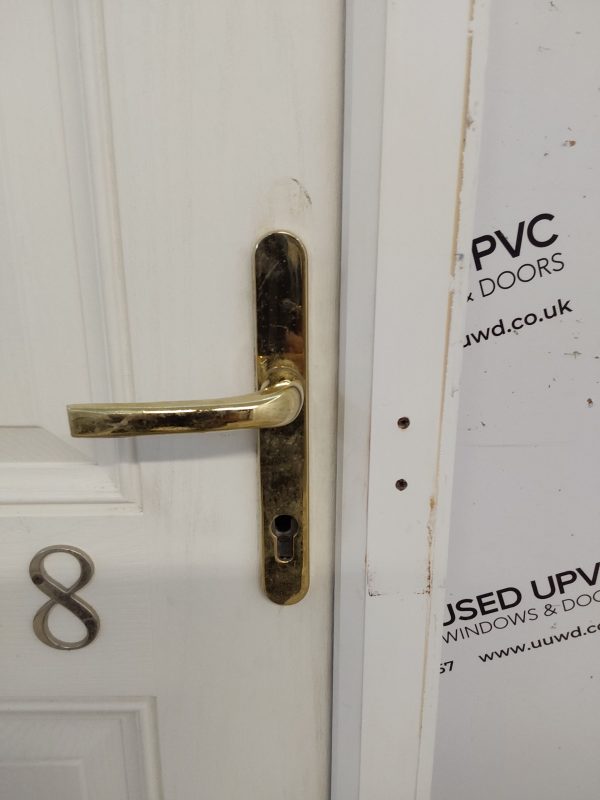 Used White Composite Front Door 945mm x 2080mm 0169 - Image 4