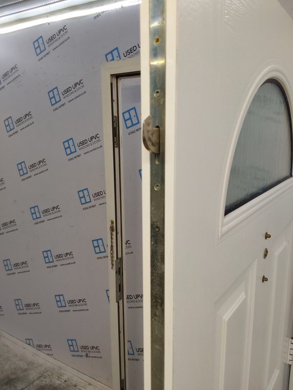 Used White Composite Front Door 910mm x 2025mm 0144 - Image 4