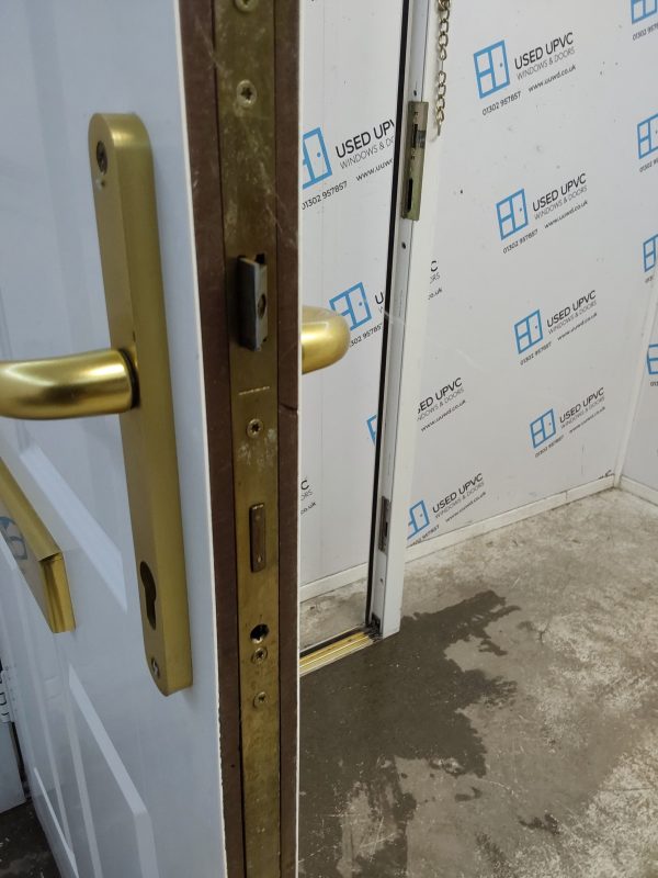 Used White Upvc Front Door 905mm x 2085mm 0120 - Image 5