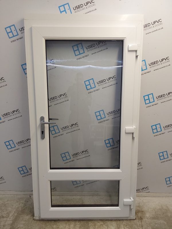Used Rosewood Upvc Back Door 980mm x 1880mm (reduce to 950mm x 1830mm) 0637 - Image 2