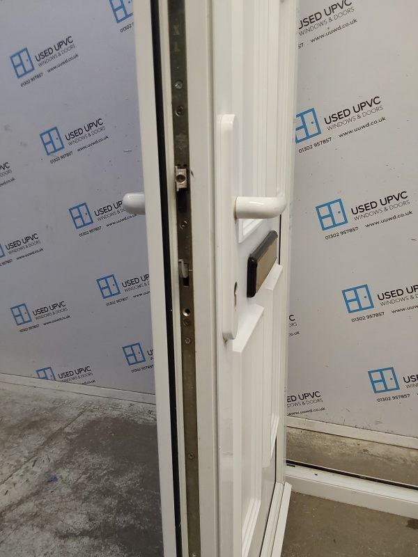 Used White Upvc Front Door 910mm x 2070mm 0434 - Image 5