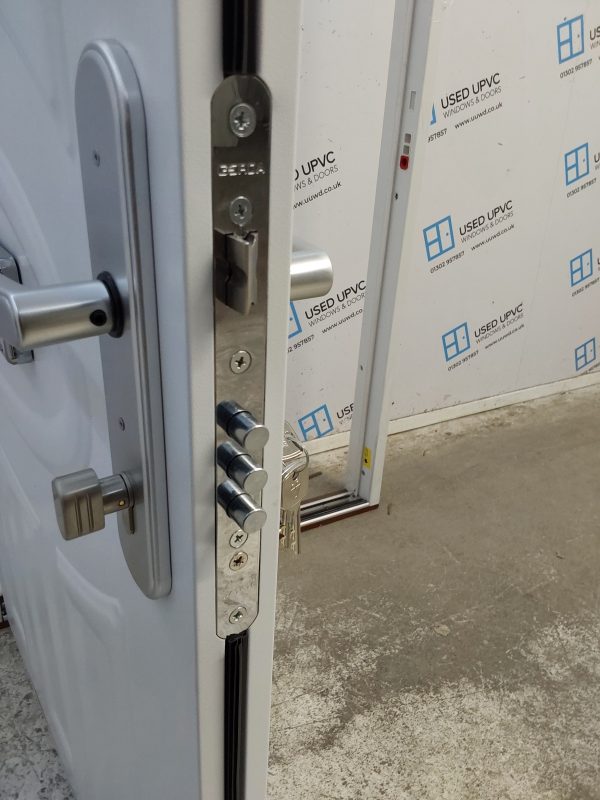 Brand New White Aluminium Composite Front Door 875mm x 2005mm C12D11 - Image 5