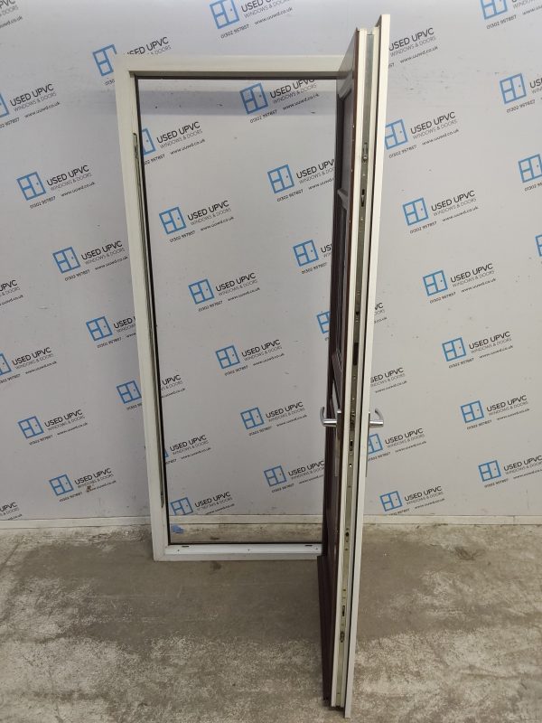 Used Woodgrain Upvc Front Door 860mm x 2065mm 0113 - Image 3