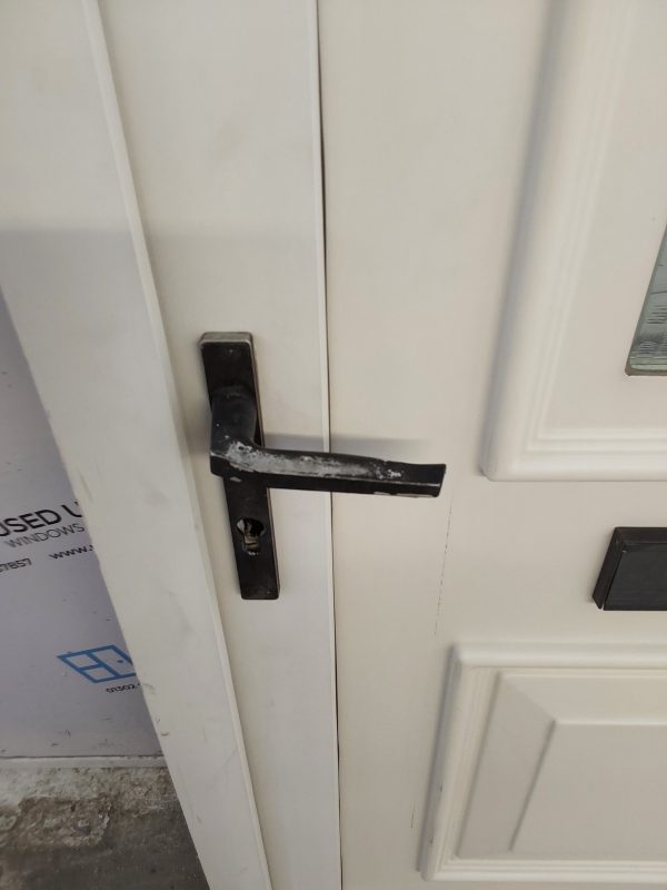 Used White Upvc Front Door 920mm x 2060mm (Reduce To 905mm) 0554 - Image 9