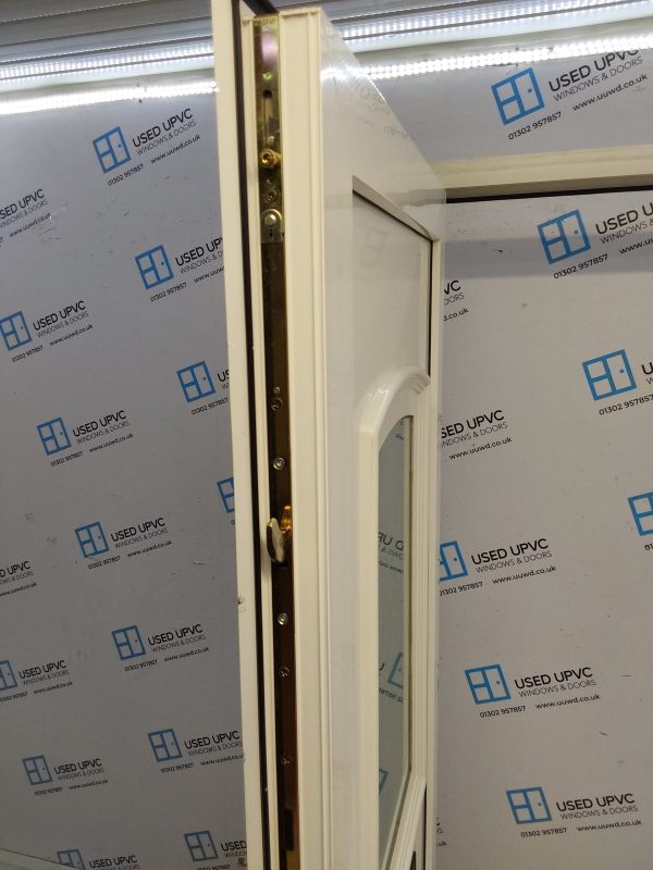 Used White Upvc Front Door 920mm x 2060mm (Reduce To 905mm) 0554 - Image 4