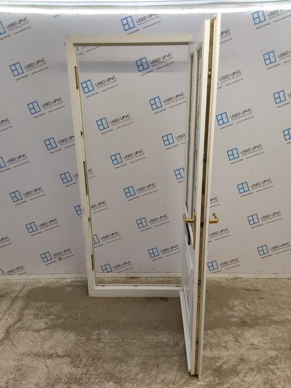 Used White Upvc Front Door 925mm x 2100mm (Reduce To 900mm) C7D016 - Image 3