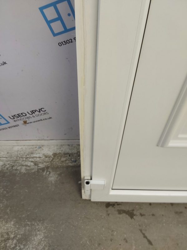 Used White Upvc Front Door 975mm x 2125mm 0440 - Image 11