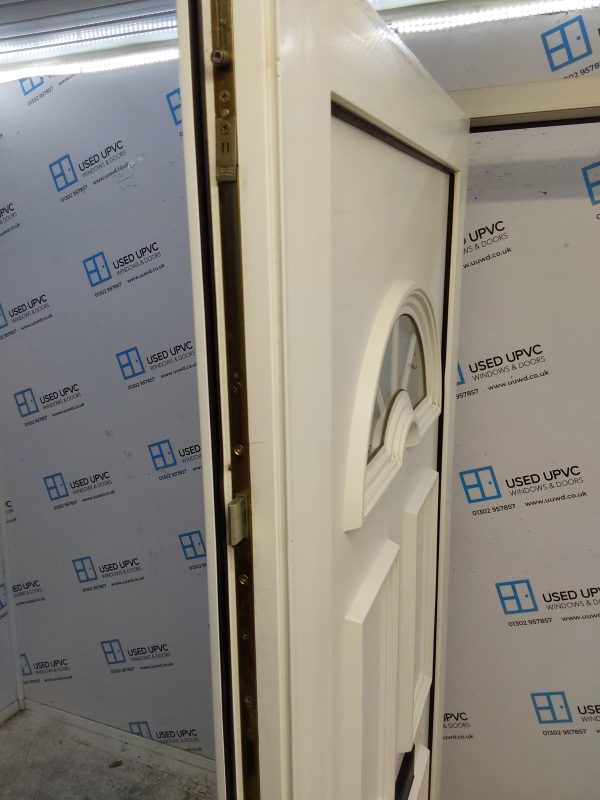 Used White Upvc Front Door 975mm x 2100mm 0738 - Image 4