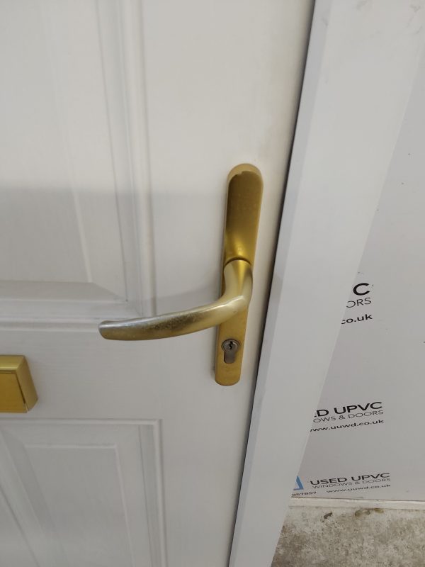 Used White Composite Front Door 910mm x 2000mm C7D028 - Image 9