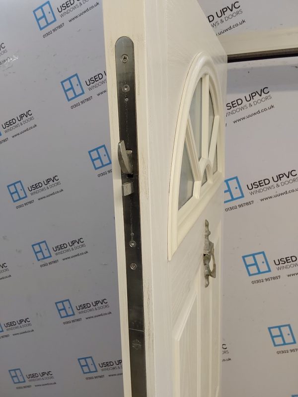 Used White Composite Front Door 860mm x 2010mm C7D029 - Image 4