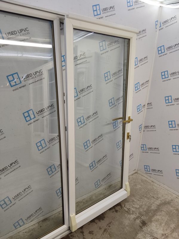 Used White Upvc Tilt And Slide Patio Door 1900mm x 2050mm EA23 - Image 4