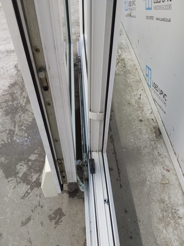 Used White Upvc Tilt And Slide Patio Door 1900mm x 2050mm EA23 - Image 8