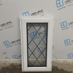 Used White Upvc Window 495mm x 900mm NWS2028