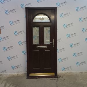 Used Rosewood Composite Front Door 915mm x 2065mm 0770