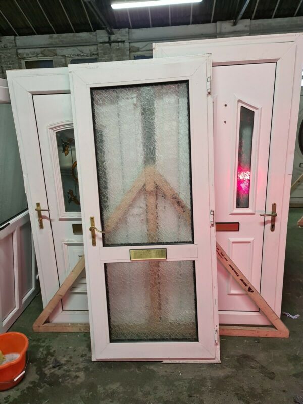 Upvc Front Door 920mm X 2070mm - Image 3