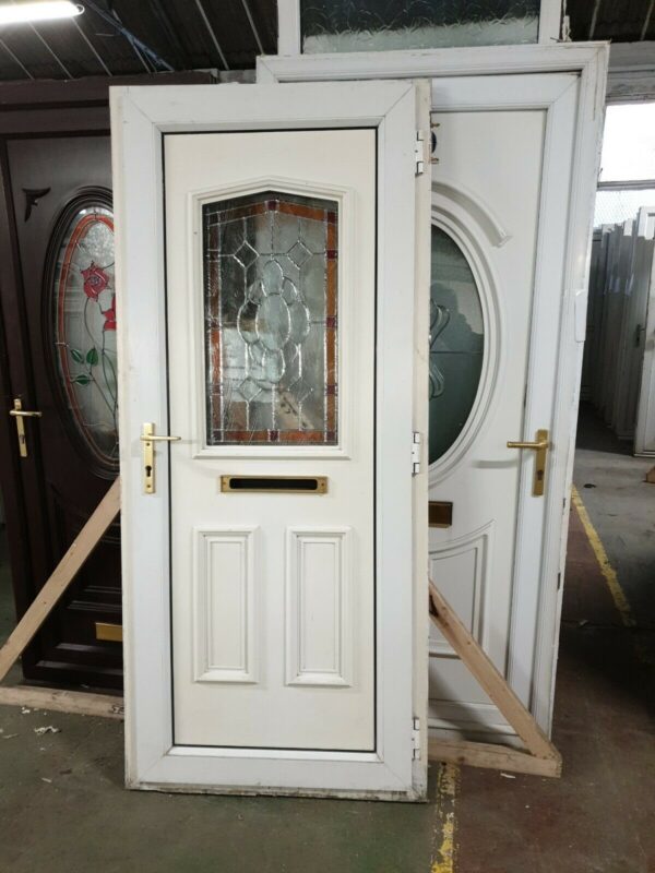 Upvc Front Door 910mm X 2070mm - Image 4