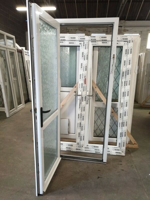 White Upvc Back Door 845 X 2070 (REDUCES TO 825 X 2070) (0041) - Image 4