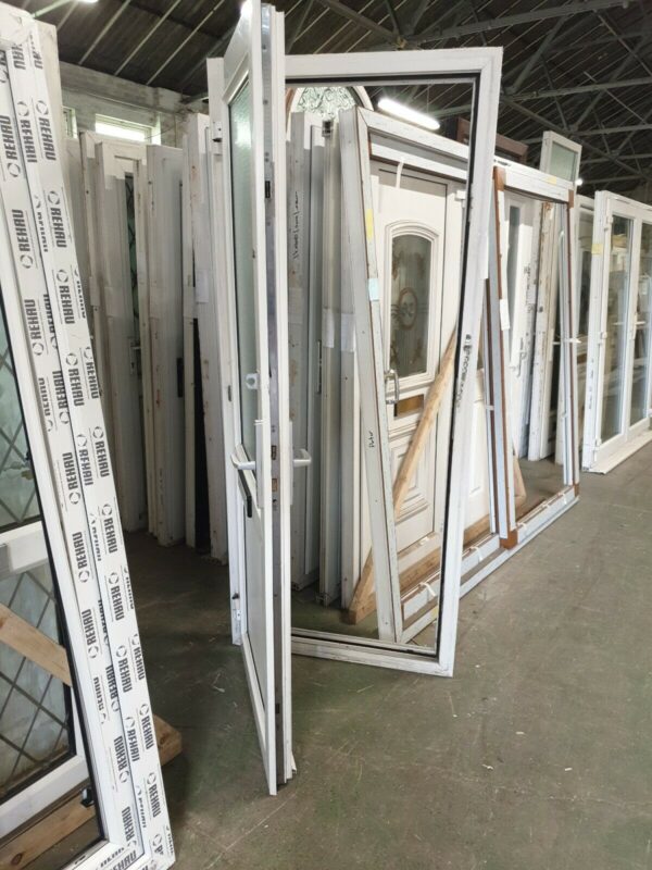 White Upvc Front Door 895 X 2115 (0096) - Image 4