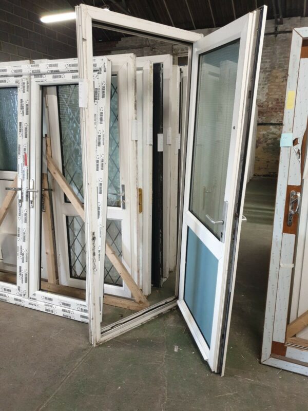 White Upvc Back Door 895 X 2110 (0191) - Image 4