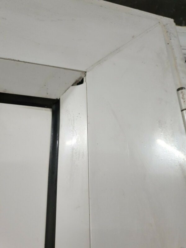 Upvc Front Door 895mm X 2090mm - Image 4